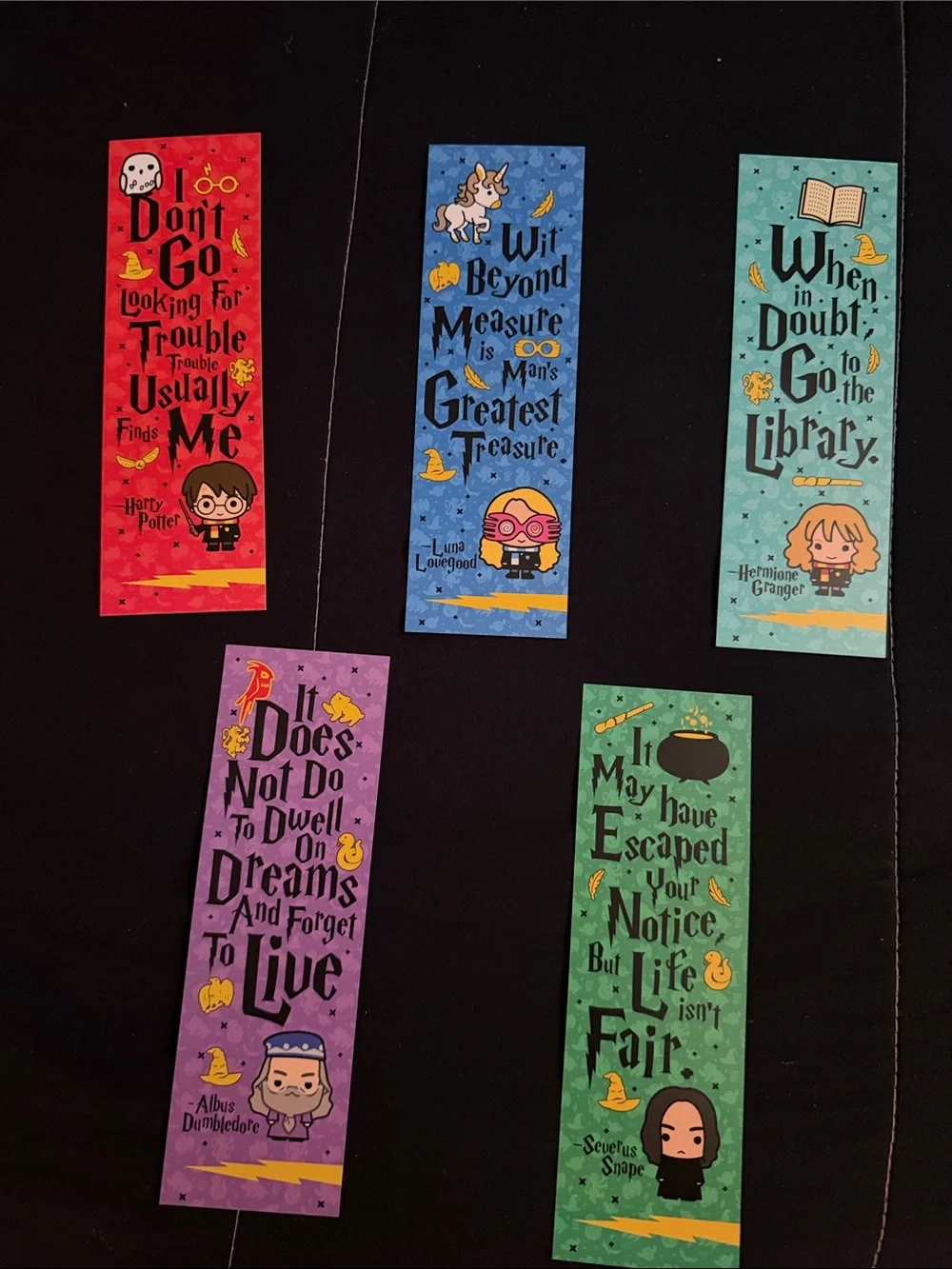 Harry Potter Red Bookmark Set - 5 Unique Bookmarks